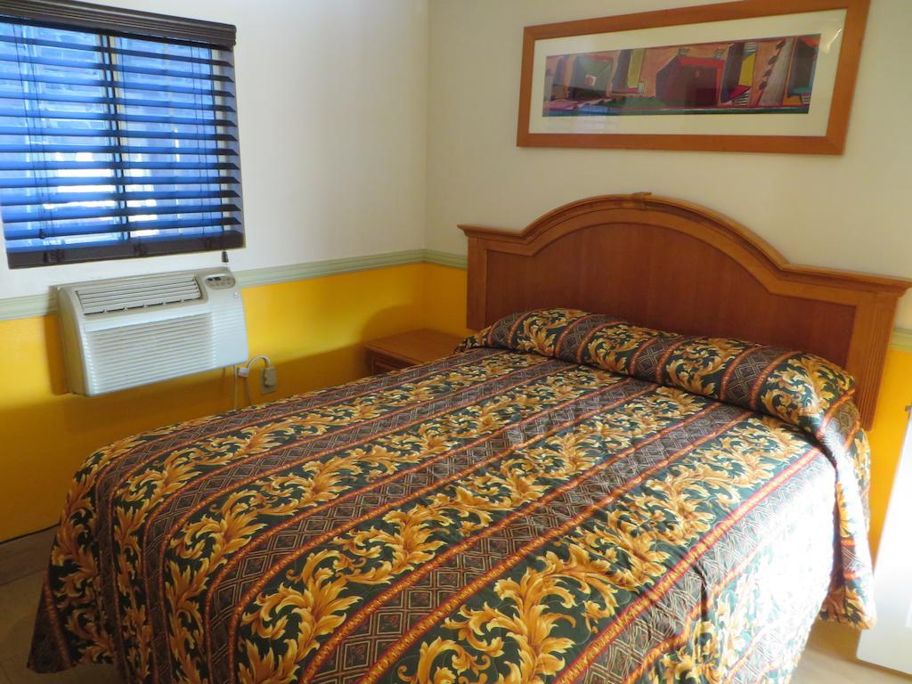 King'S Lodge Motel Los Angeles Room photo